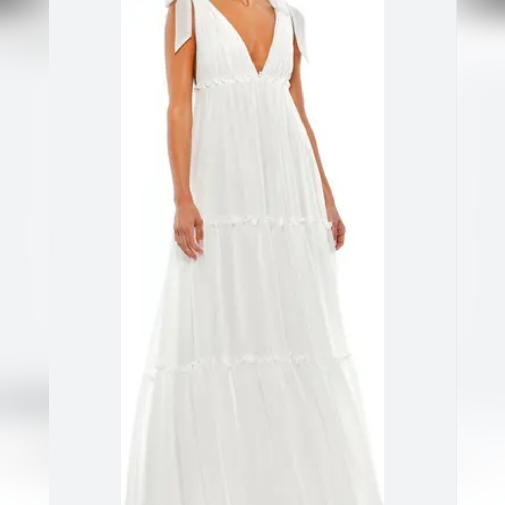 IEENA for Mac Duggal White Maxi Dress with Ties On Shoulders Size 2 new with tag